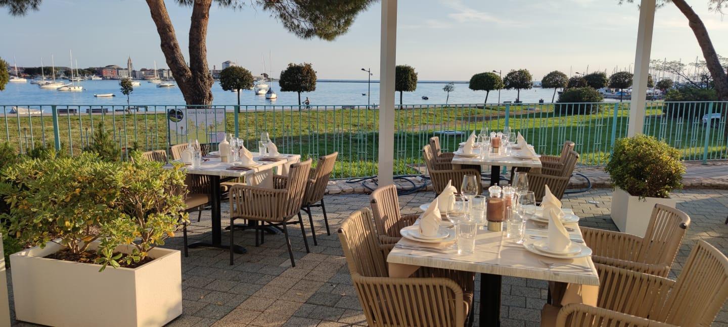 אומאג Garden Palace Resort מראה חיצוני תמונה