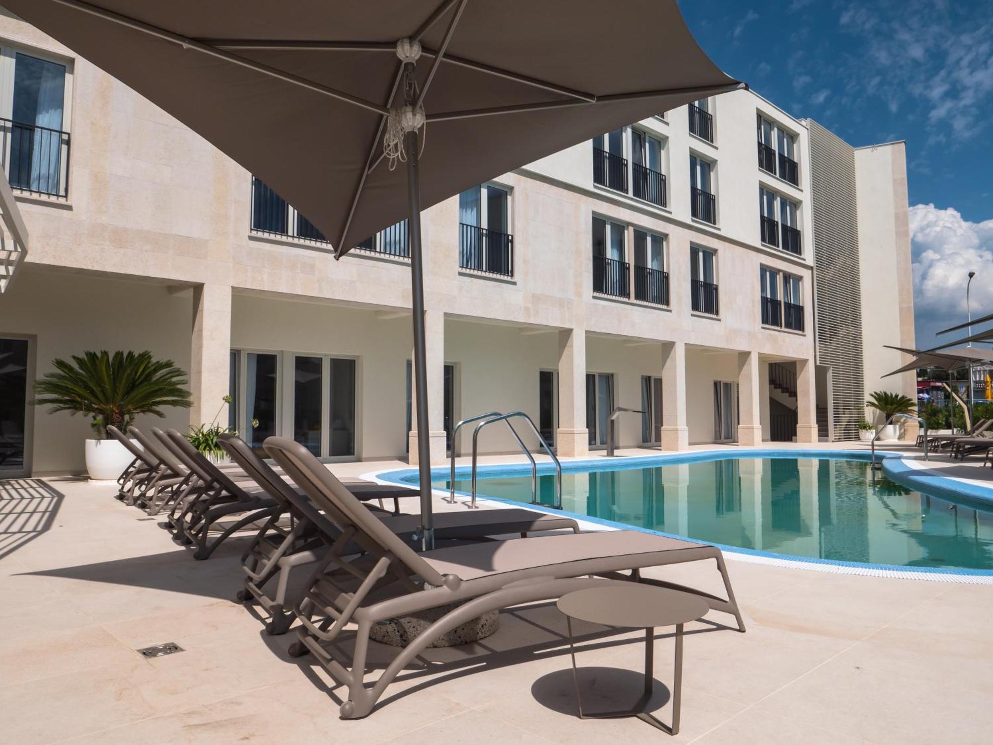 אומאג Garden Palace Resort מראה חיצוני תמונה